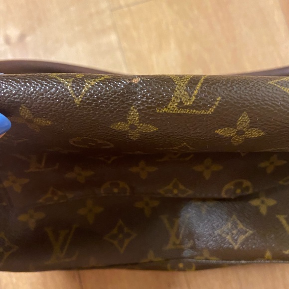 AUTHENIC LOUIS VUITTON - Picture 7 of 8